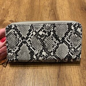 Snakeskin Pattern Wallet